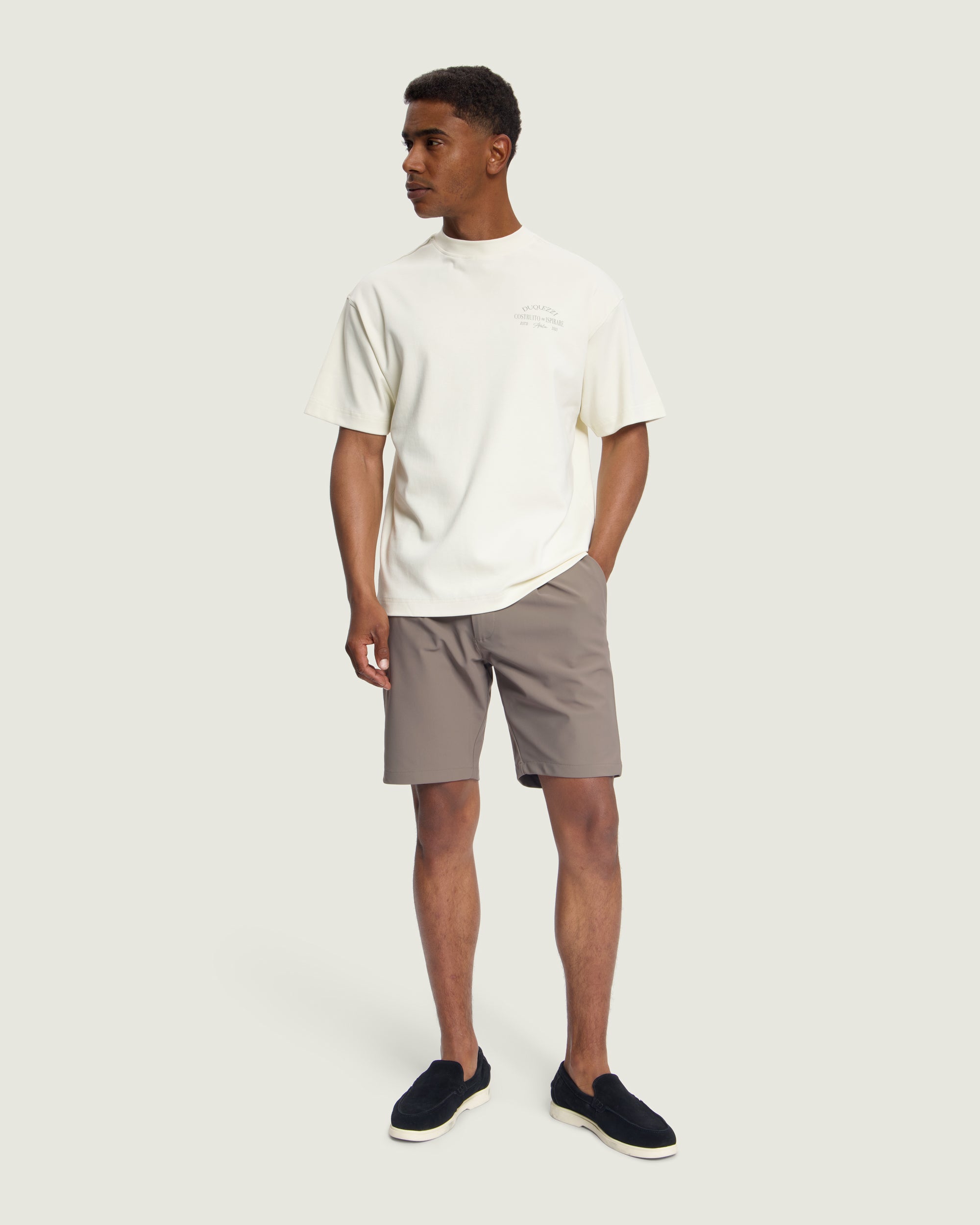 DUQUEZZI DYNAMIC CHINO SHORT | Taupe