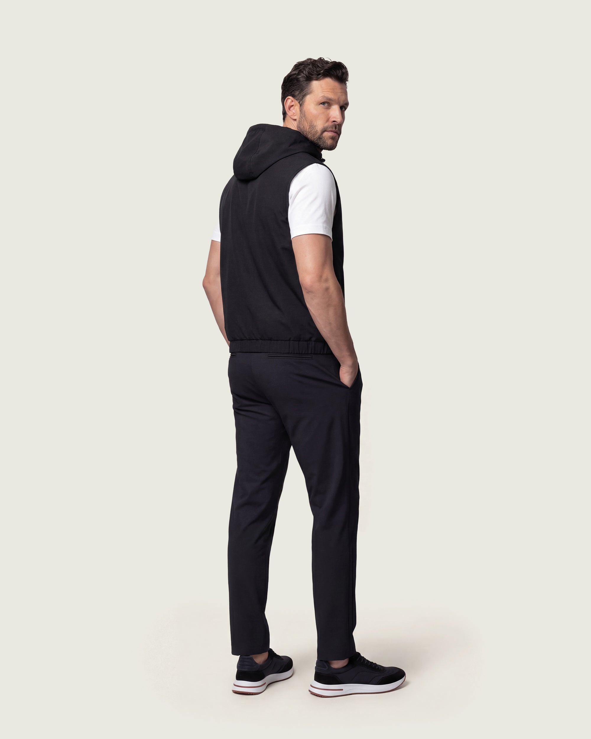 DUQUEZZI REVERSIBLE VEST | Black